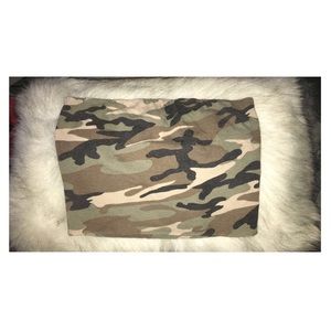 Army crop top !